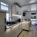 Floating Sea House Marina Pearl