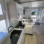 Floating Sea House Marina Pearl Holiday home