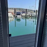 Floating Sea House Marina Pearl Holiday home *